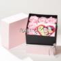 scatola di rose rosa stabilizzate personalizzate